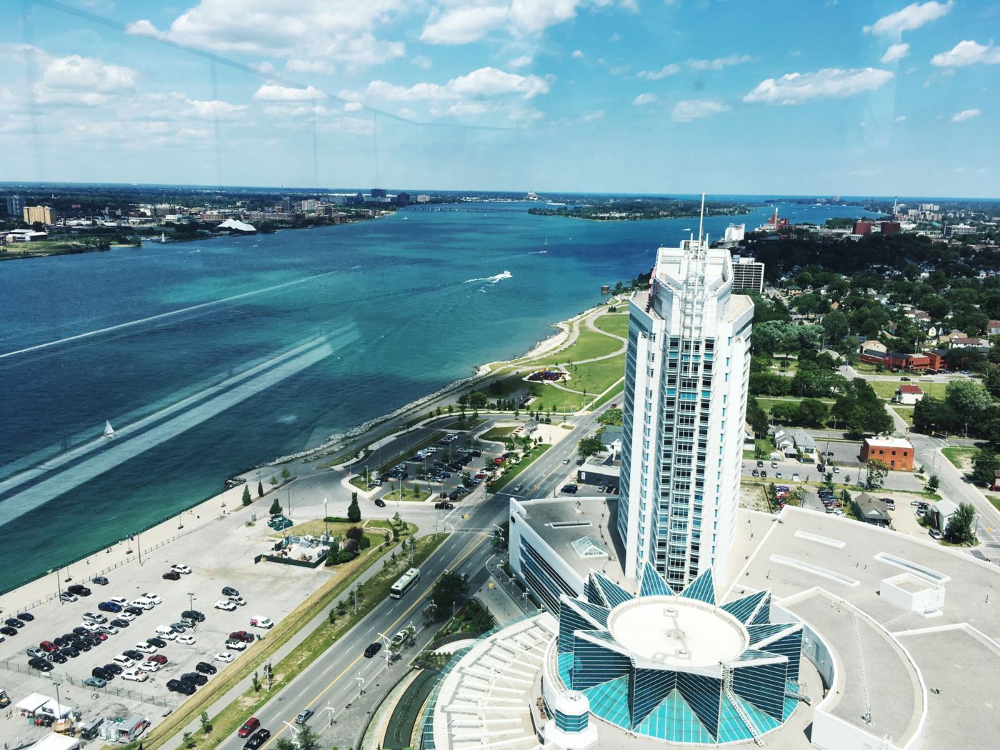 Travel Guide 7 Steps to the Perfect Girls' Getaway in Windsor