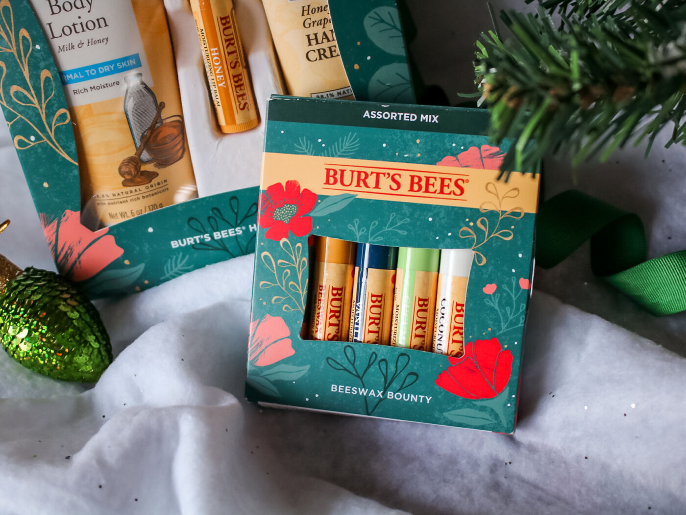 burt's bees beeswax bounty lip balm set